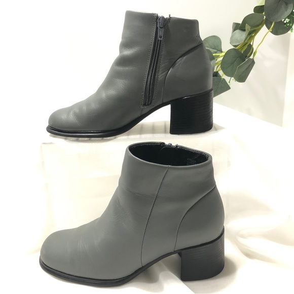 White Mountain Shoe Women 6 Ankle Boot Fairchild Gray Sq Toe Chunk Heel Leather - Picture 13 of 13